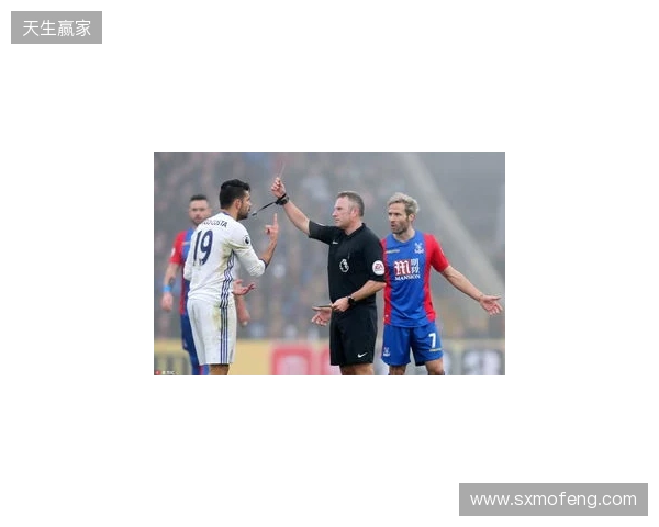 前白堡球员：当年刻意吃黄牌被停赛，这样就能多见见女友了