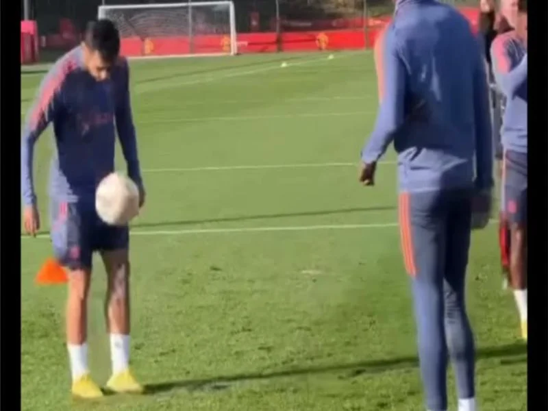 B费：拉什福德想要的传球方式很适合我们两人，他的前插非常出色